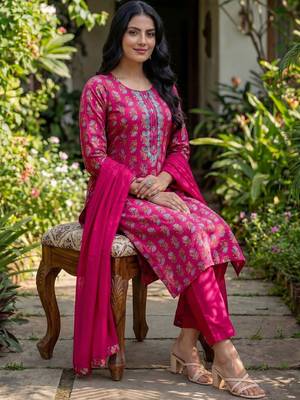 Women Ethnic Motifs Printed Regular Thread Work Kurta with Trousers & With Dupatta 5