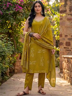 Women Ethnic Motifs Printed Regular Mirror Work Kurta with Trousers & With Dupatta 1