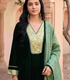 Women Ethnic Motifs Yoke Design Regular Thread Work Kurta with Trousers & With Dupatta