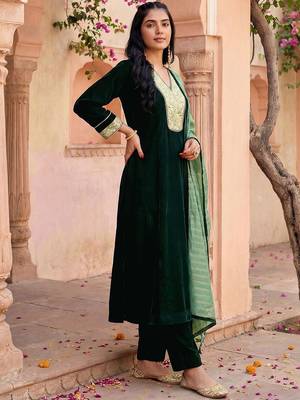 Women Ethnic Motifs Yoke Design Regular Thread Work Kurta with Trousers & With Dupatta 6