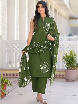 Women Ethnic Motifs Printed Regular Kurta with Trousers & With Dupatta 1