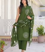 Women Ethnic Motifs Printed Regular Kurta with Trousers & With Dupatta