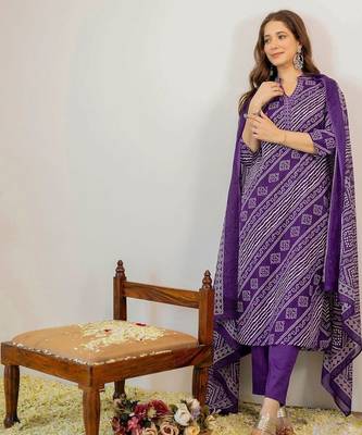 Women Printed Regular Kurta with Pyjamas & With Dupatta 4
