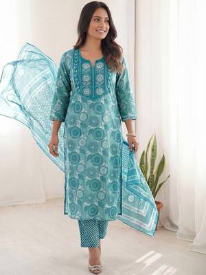 Women Ethnic Motifs Printed Regular Kurta with Trousers & With Dupatta 1