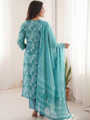 Women Ethnic Motifs Printed Regular Kurta with Trousers & With Dupatta 2