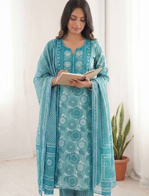 Women Ethnic Motifs Printed Regular Kurta with Trousers & With Dupatta 4