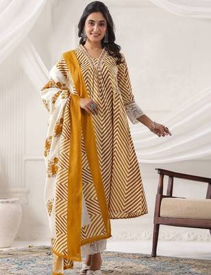 Women Printed Empire Thread Work Kurta with Trousers & With Dupatta 1