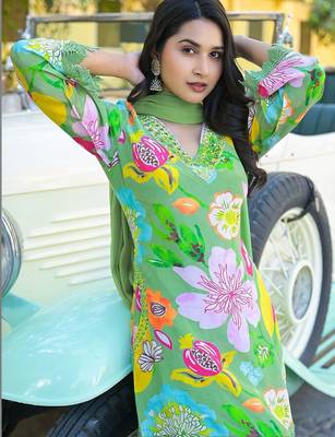Women Floral Printed Regular Sequinned Silk Crepe Kurta with Harem Pants & With Dupatta 2