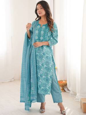 Women Ethnic Motifs Printed Regular Kurta with Trousers & With Dupatta 5