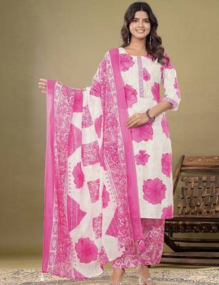 Women Floral Printed Regular Kurta with Trousers & With Dupatta 1