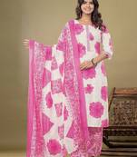 Women Floral Printed Regular Kurta with Trousers & With Dupatta