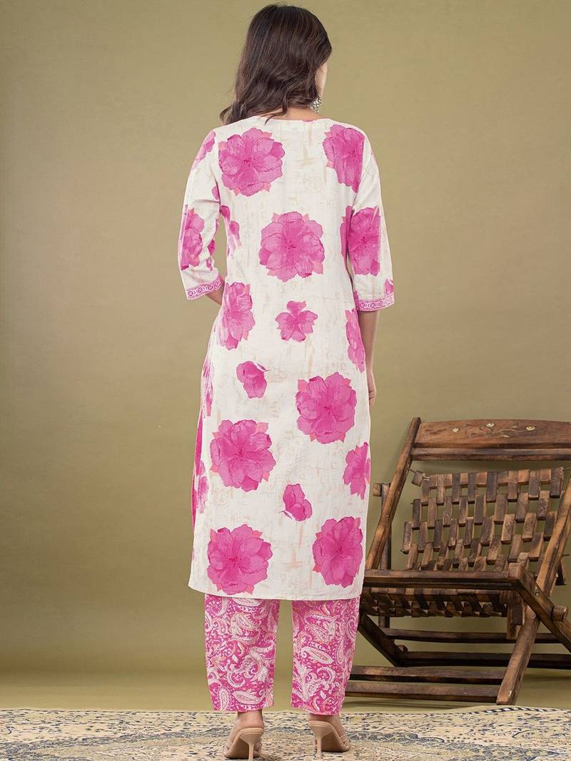Women Floral Printed Regular Kurta with Trousers & With Dupatta