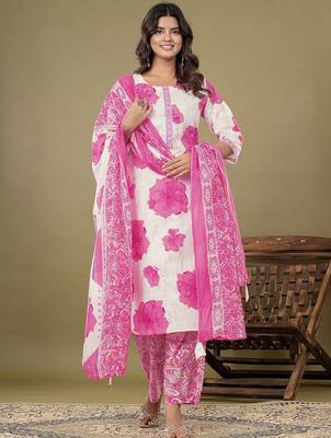 Women Floral Printed Regular Kurta with Trousers & With Dupatta 5