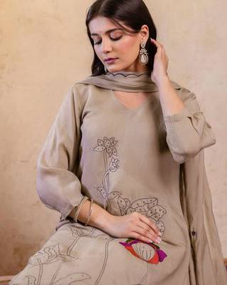 Women Ethnic Motifs Embroidered Regular Thread Work Kurta with Palazzos & With Dupatta 7
