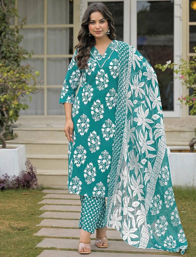 Women Printed Regular Sequinned Kurta with Trousers & With Dupatta