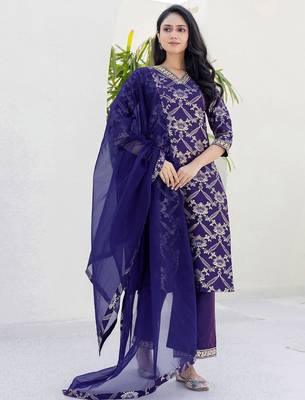 Women Floral Printed Kurta with Palazzos & Dupatta 1