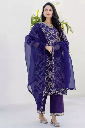 Women Floral Printed Kurta with Palazzos & Dupatta