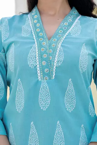 Women Ethnic Motifs Printed Kurta with Trousers & Dupatta
