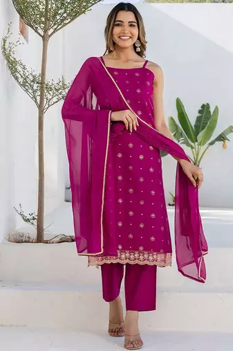Floral Printed Square Neck Straight Kurta With Trousers & Dupatta