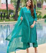 Floral Printed Keyhole Neck Thread Work Straight Kurta With Trousers & Dupatta