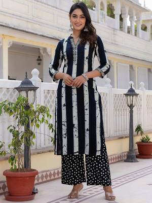 Women Floral Embroidered Kurta with Trousers & Dupatta 4