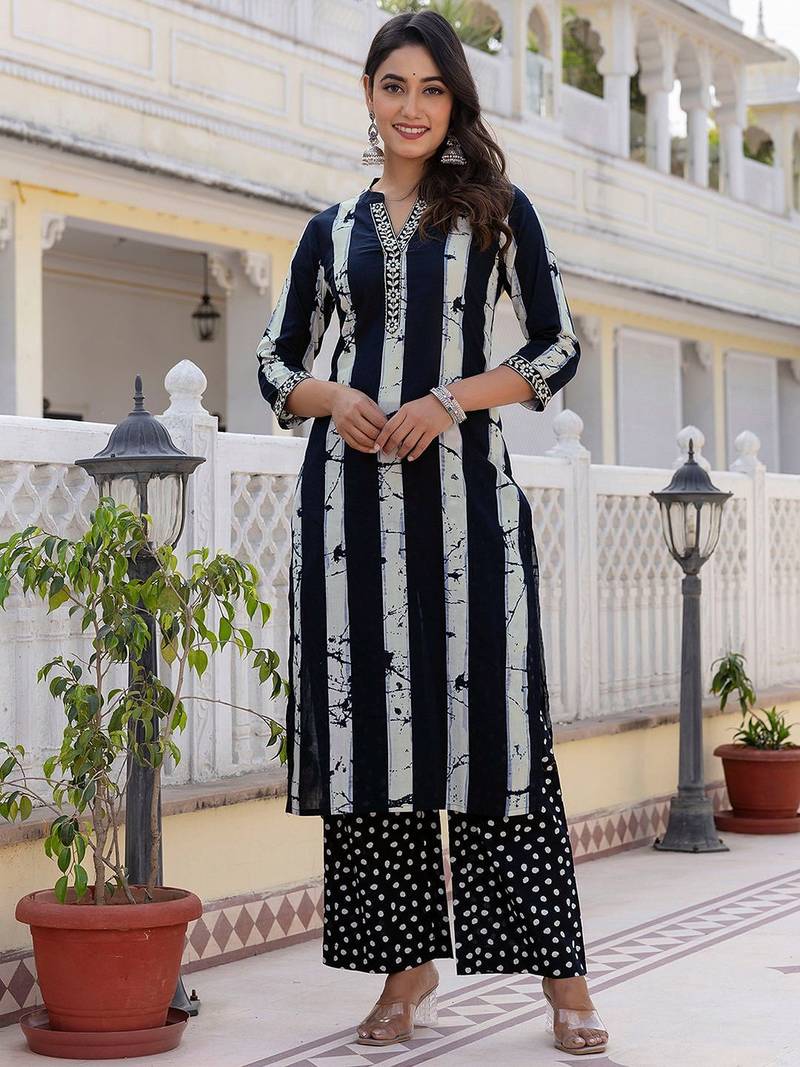 Women Floral Embroidered Kurta with Trousers & Dupatta