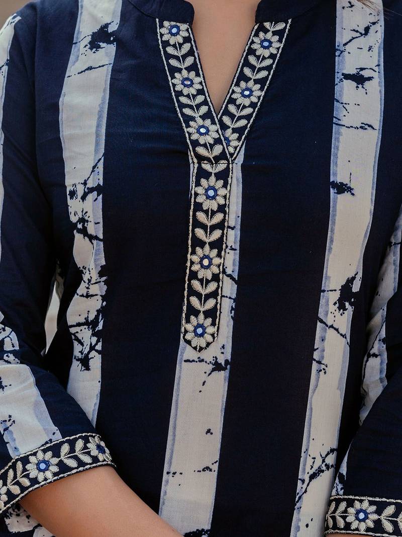 Women Floral Embroidered Kurta with Trousers & Dupatta