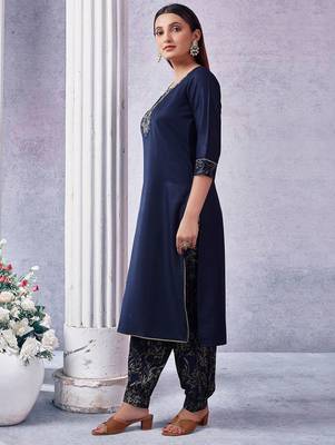 Yoke Design Embroidered Sequinned Straight Kurta With Trousers & Dupatta 4