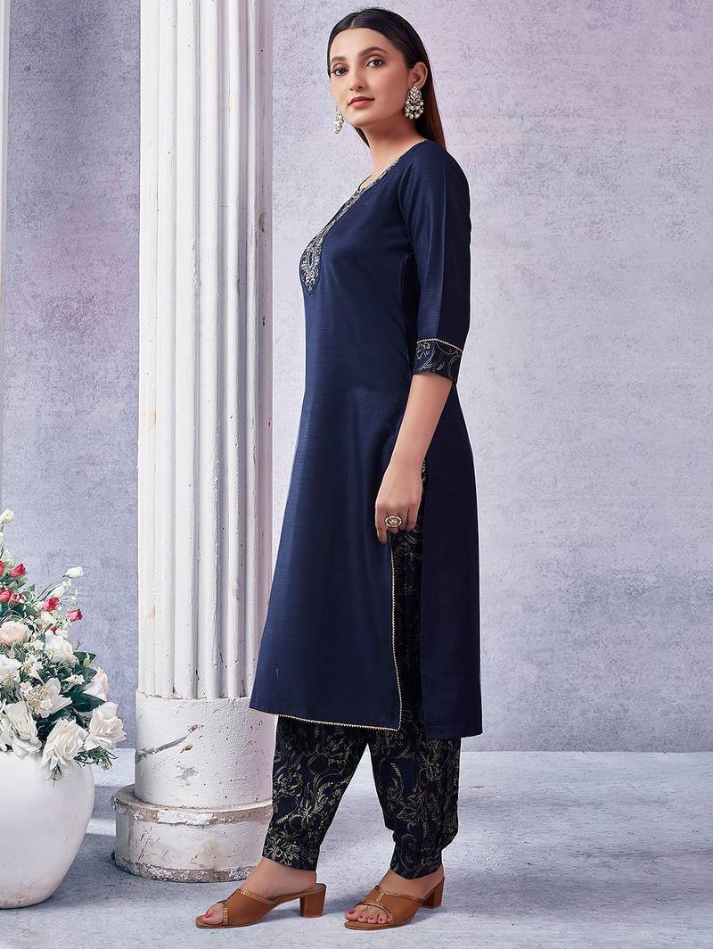 Yoke Design Embroidered Sequinned Straight Kurta With Trousers & Dupatta