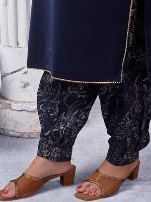 Yoke Design Embroidered Sequinned Straight Kurta With Trousers & Dupatta 6