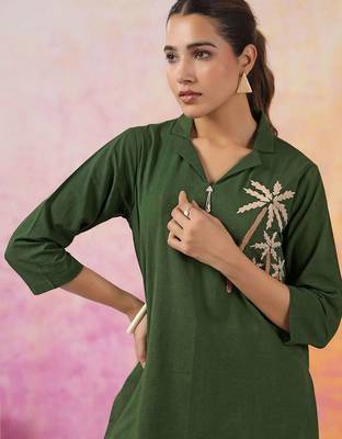 Women Ethnic Motifs Embroidered Regular Thread Work Kurti with Trousers 2