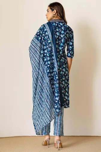 Women Floral Printed Kurta with Churidar & Dupatta