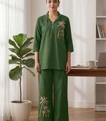 Women Ethnic Motifs Embroidered Regular Thread Work Kurta with Trousers