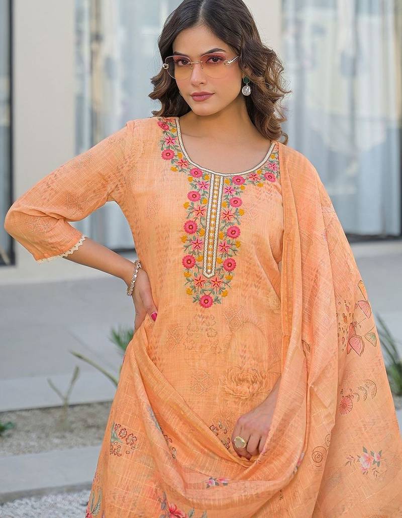 Women Floral Printed Regular Thread Work Linen Kurta with Trousers & With Dupatta