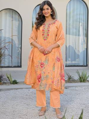 Women Floral Printed Regular Thread Work Linen Kurta with Trousers & With Dupatta 6