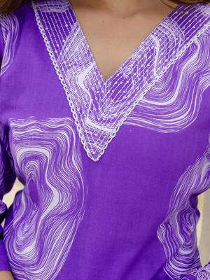 Women Printed Regular Thread Work Kurta with Trousers & Dupatta 3
