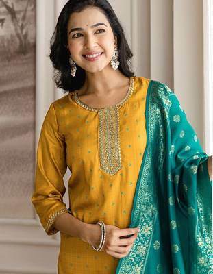 Women Ethnic Motifs Printed Regular Sequinned Kurta with Trousers & With Dupatta 2