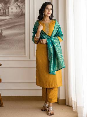 Women Ethnic Motifs Printed Regular Sequinned Kurta with Trousers & With Dupatta 3