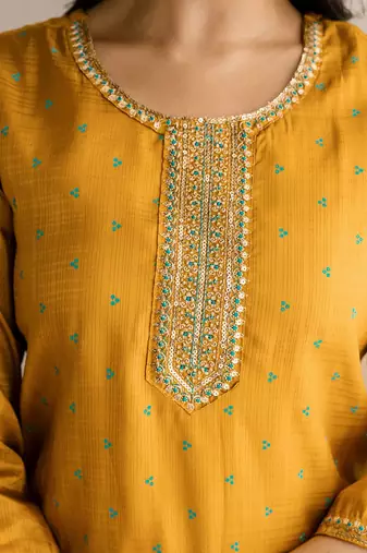 Women Ethnic Motifs Printed Regular Sequinned Kurta with Trousers & With Dupatta