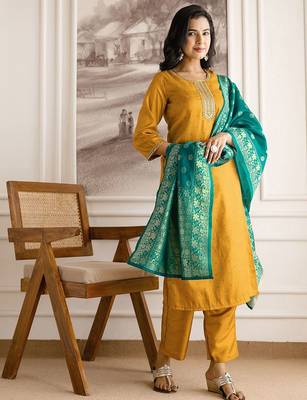 Women Ethnic Motifs Printed Regular Sequinned Kurta with Trousers & With Dupatta 1