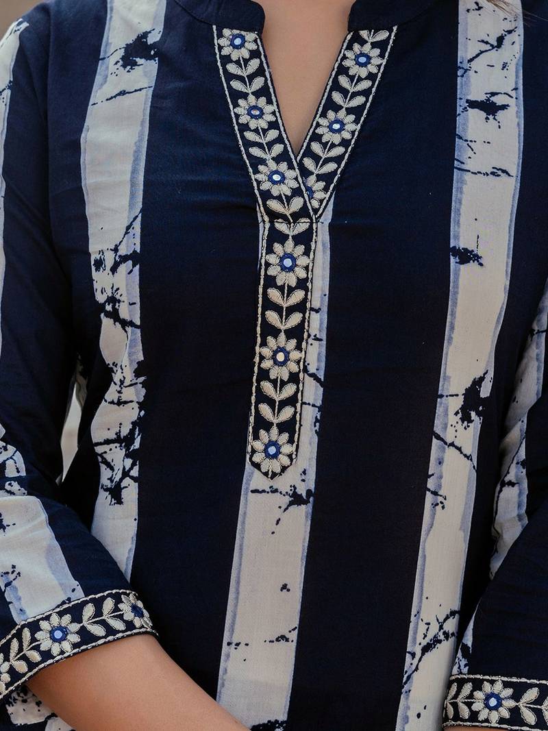 Women Striped Kurta with Trousers & Dupatta