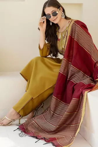 Floral Yoke Design Sequinned Kurta With Trousers & Dupatta