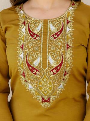 Floral Yoke Design Sequinned Kurta With Trousers & Dupatta 3