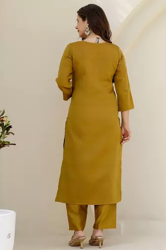 Floral Yoke Design Sequinned Kurta With Trousers & Dupatta