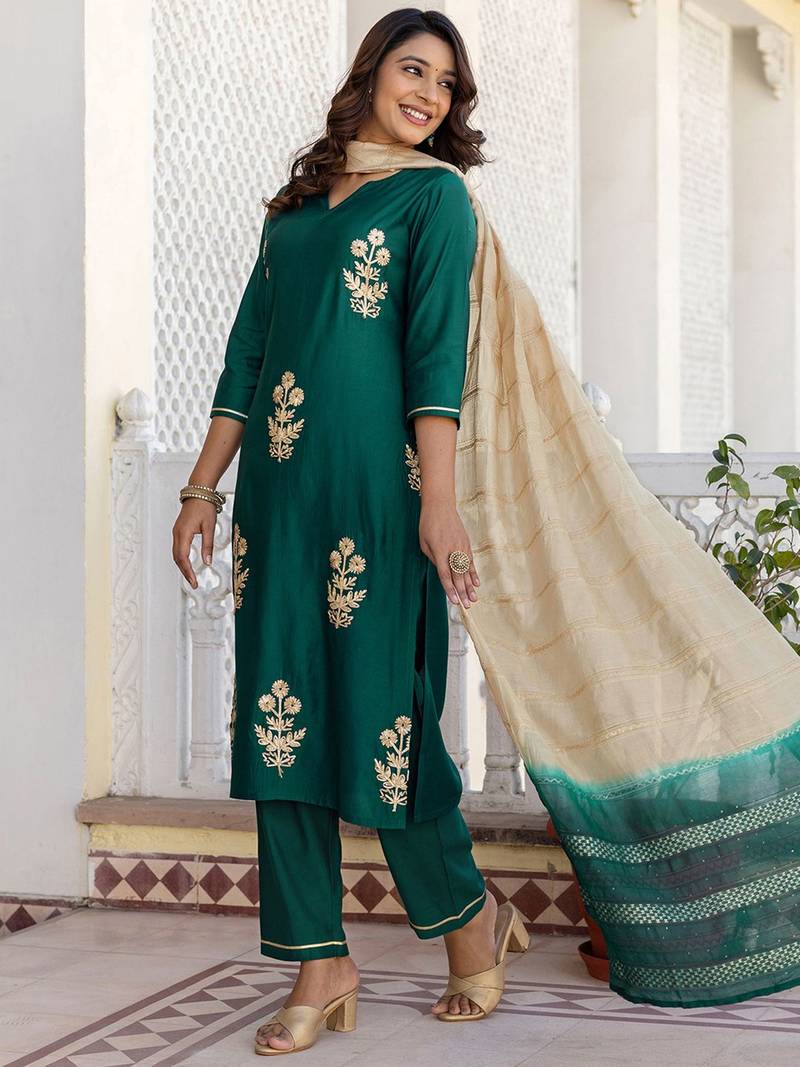 Women Floral Embroidered Kurta with Trousers & Dupatta