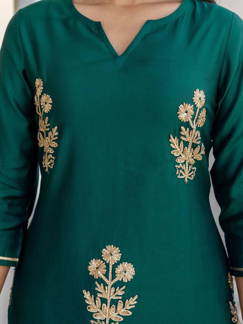 Women Floral Embroidered Kurta with Trousers & Dupatta