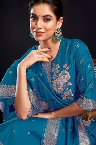 Floral Printed Round Neck Straight Kurta With Trousers & Dupatta