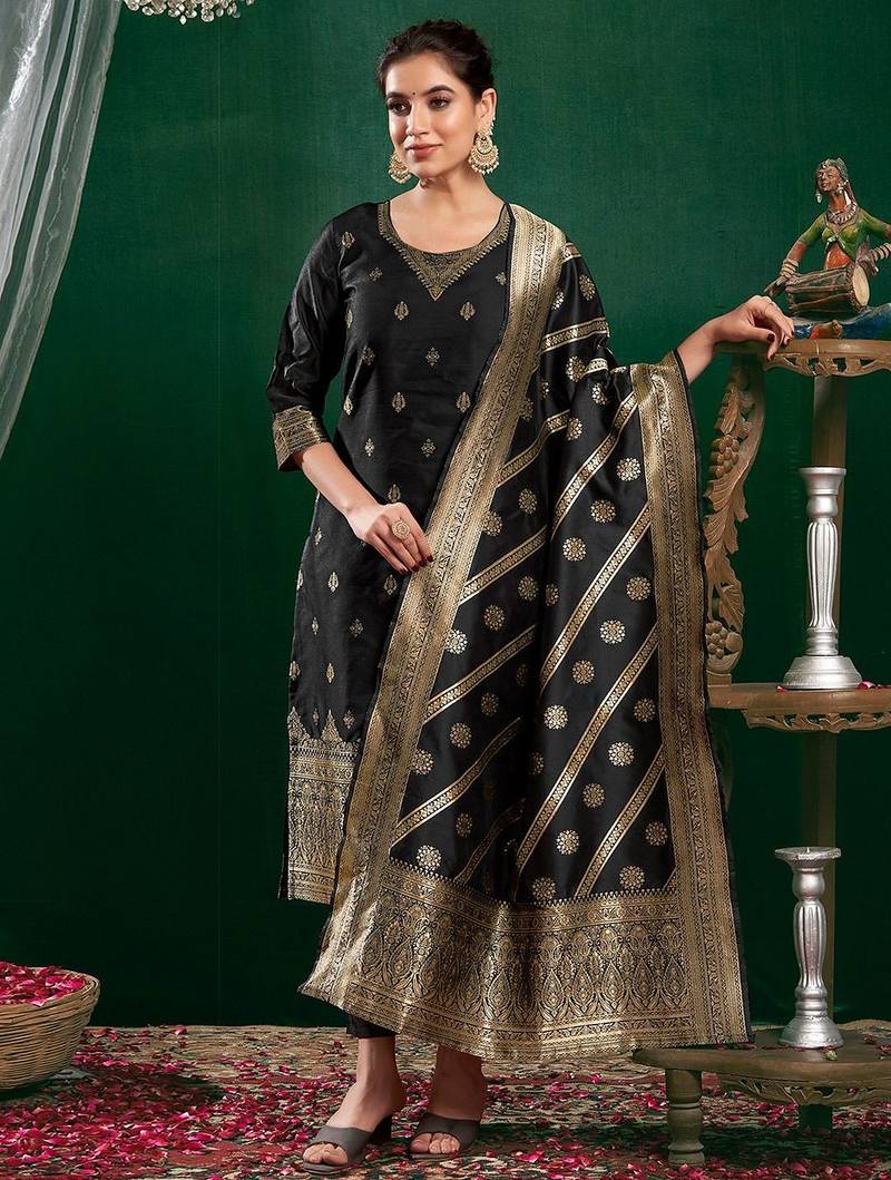Women Dyed Regular Kurta with Trousers & With Dupatta