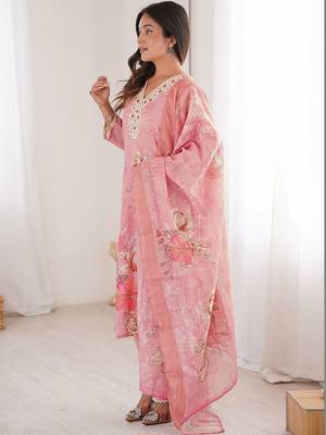 Women Floral Printed Regular Linen Kurta with Trousers & With Dupatta 6