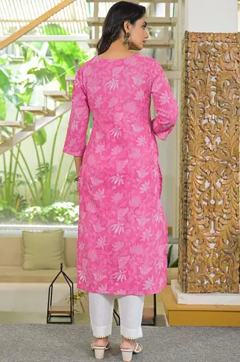 Women Floral Printed Kurta